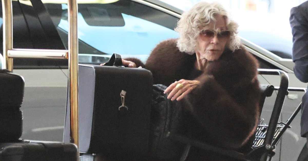88 yaşındaki Jane Fonda tekerlekli sandalyede