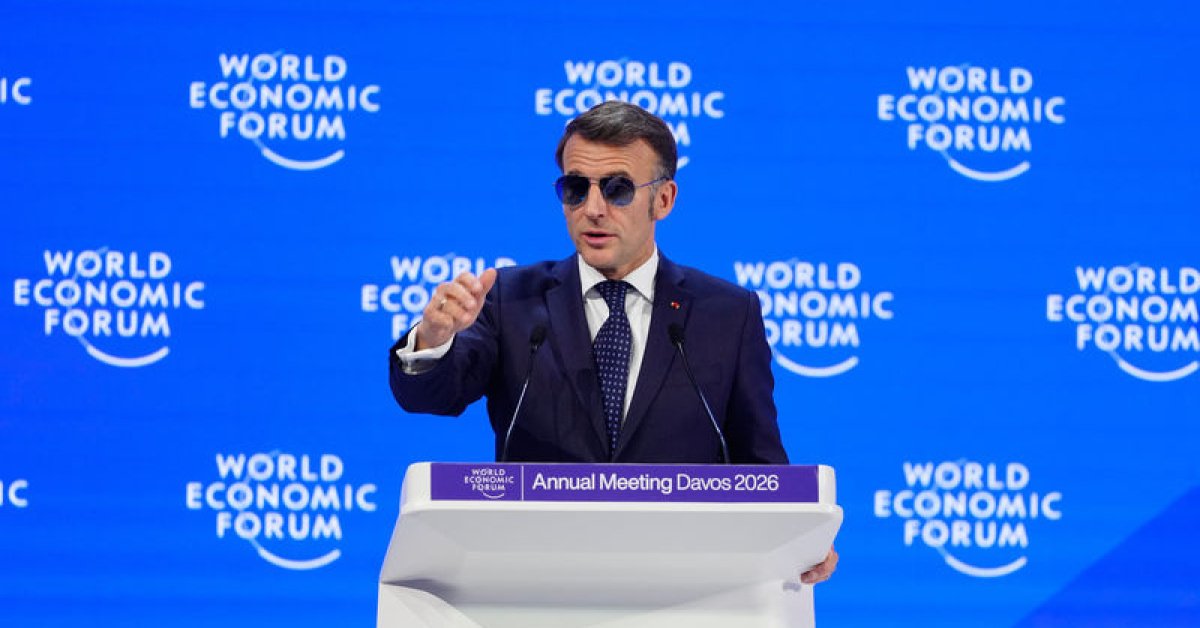 Fransız lider Macron, Davos’ta neden güneş gözlüğü takıyor?
