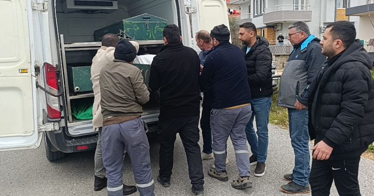 Son dakika: Antalya’da evinde karnından vurulmuş halde ölü bulundu