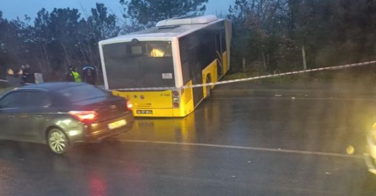 Son dakika: Arnavutköy’de içinde yolcuların bulunduğu İETT otobüsü ormanlık alana uçtu, faciadan dönüldü