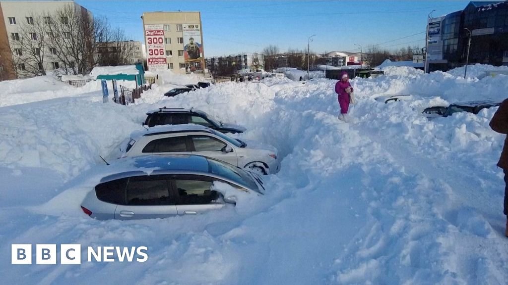 Record snowfall leaves cars stuck and people stranded in Russia’s Far East