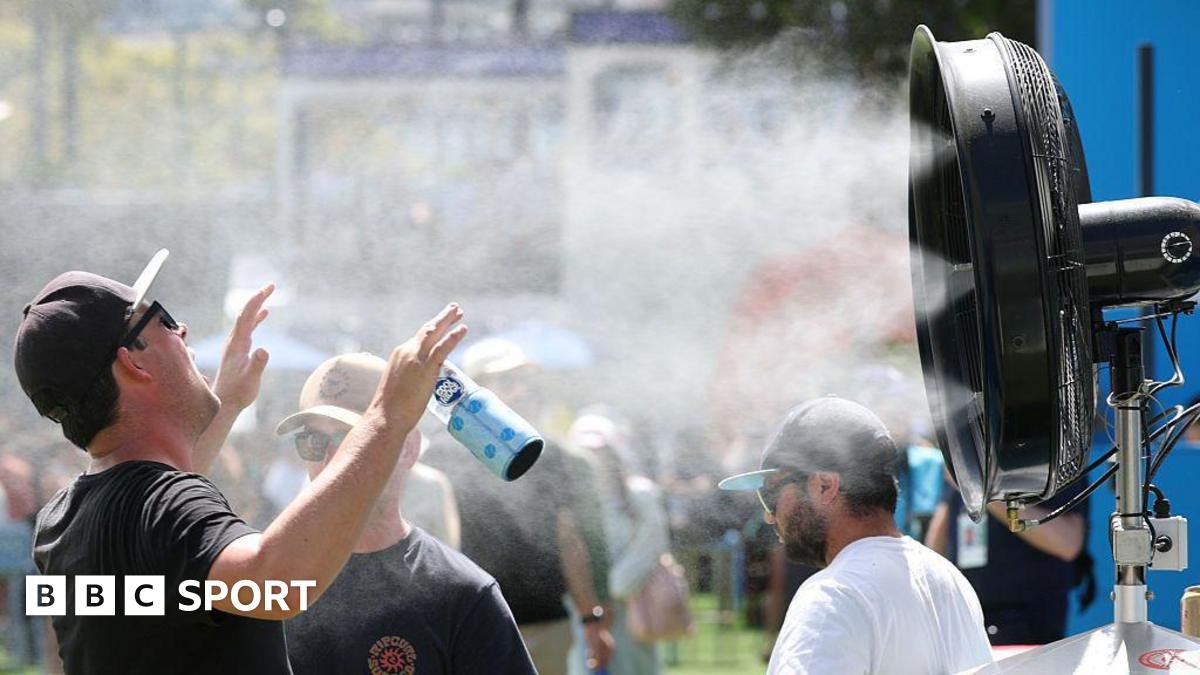 Australian Open 2026: Temperatures reach 42C on Tuesday at Melbourne Park