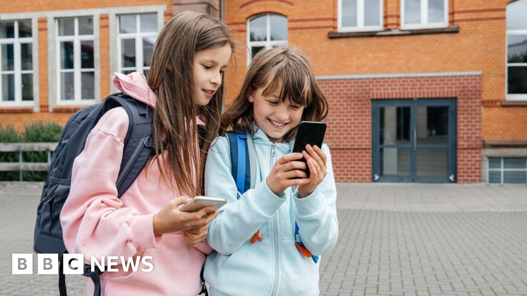 France debates under-15s social media ban endorsed by Macron