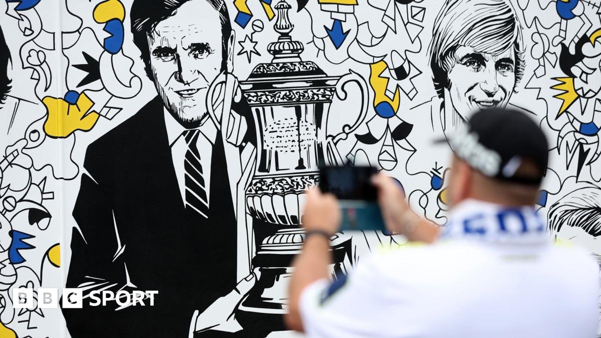 Everton: Don Revie and the contract he never signed – found in a bungalow 50 years later