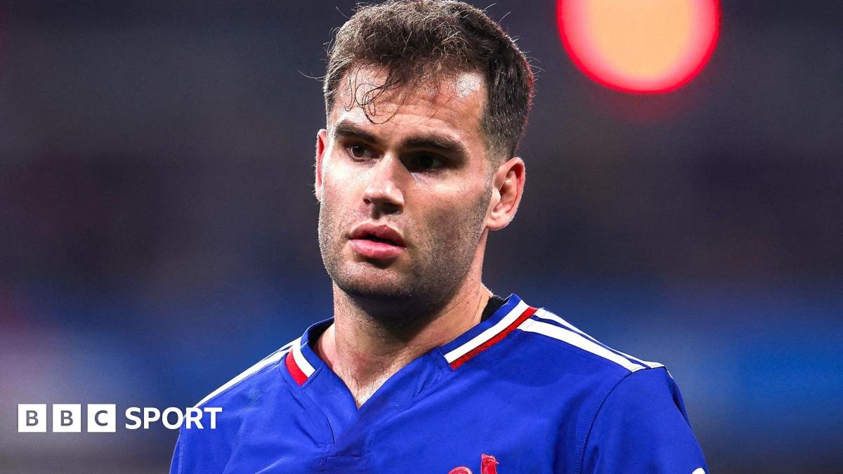 Wing Penaud left out of France's Six Nations squad