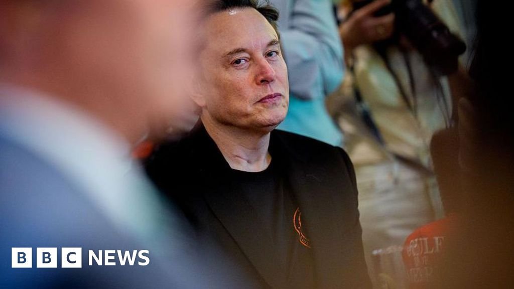 Spat deepens between Elon Musk and Ryanair’s O’Leary