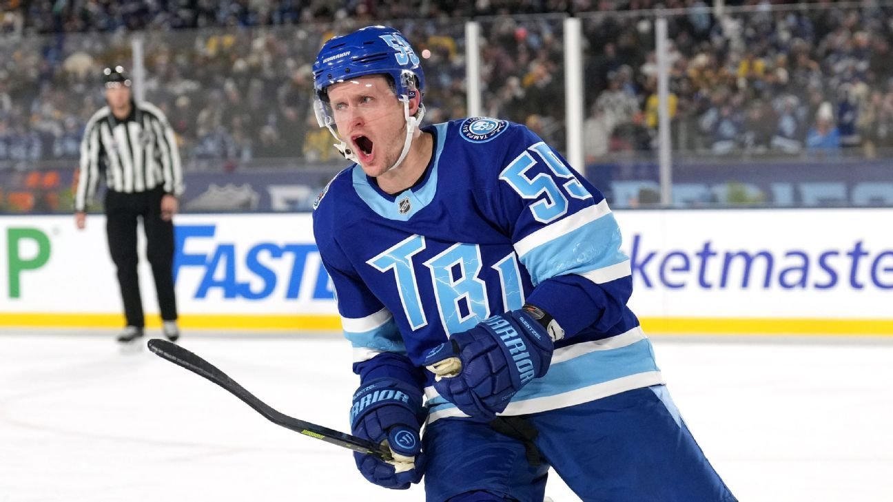 Lightning stun Bruins with historic four-goal comeback