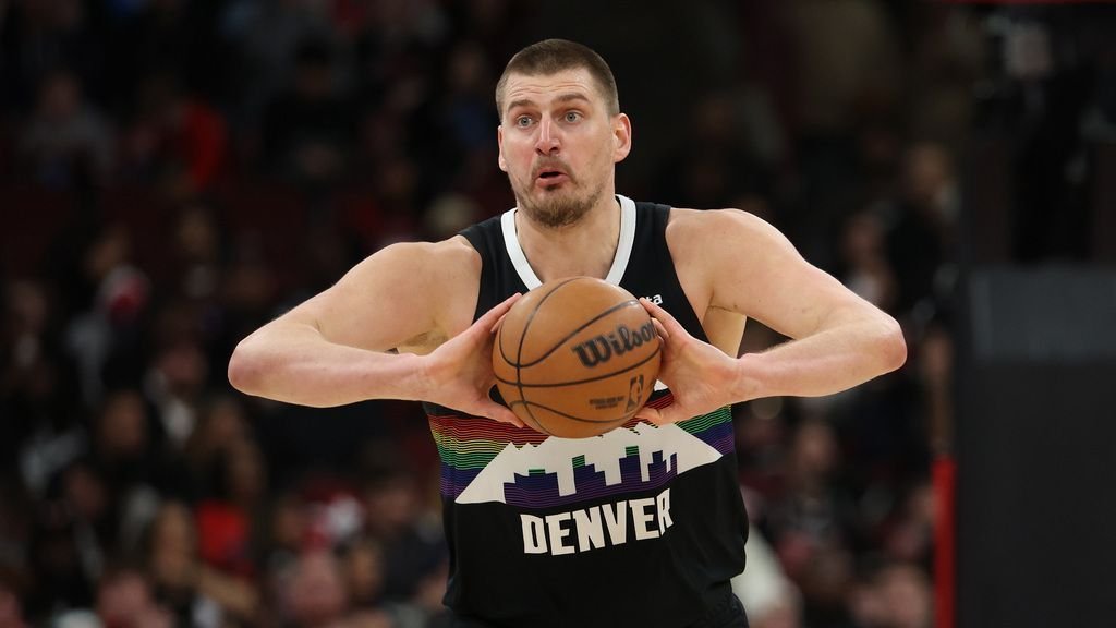 Jokic passes Oscar Robertson for second-most triple-doubles