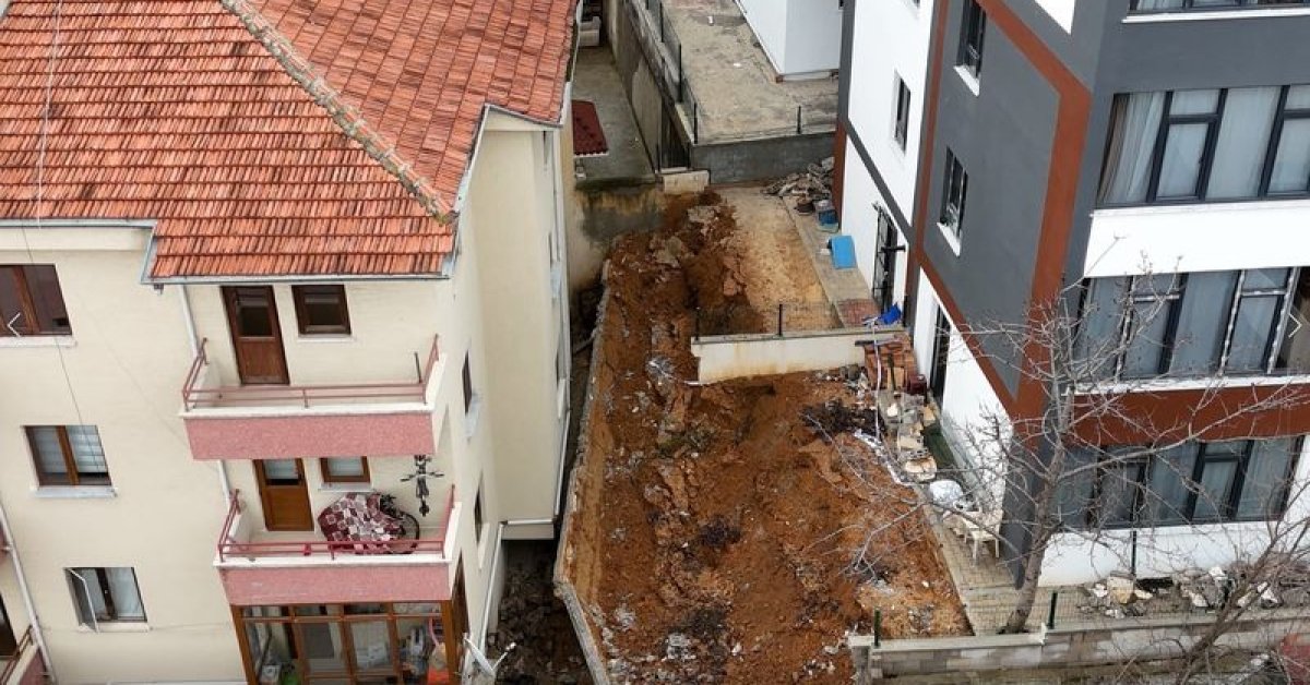 Ankara’da istinat duvarı çöktü, 4 apartman tahliye edildi