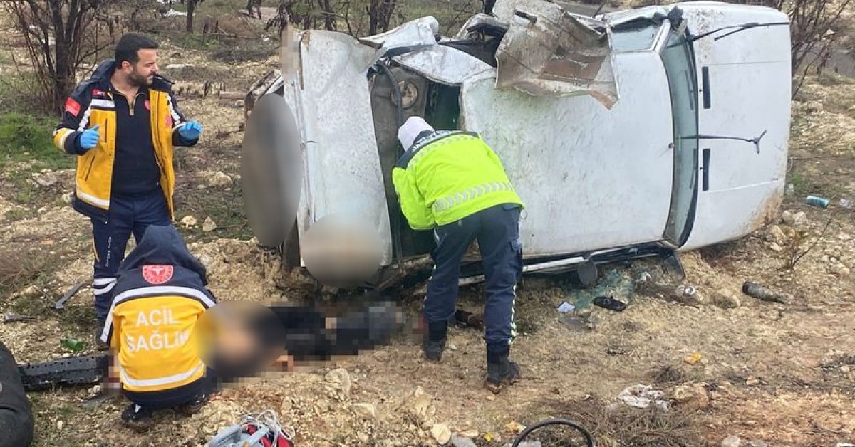 Son dakika: Gaziantep’te kontrolden çıkarak şarampole uçan otomobildeki yolcu hayatını kaybetti