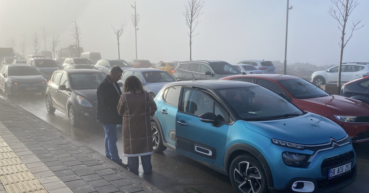 Son dakika: Sivas’ta zincirleme trafik kazası… 51 araç birbirine girdi!