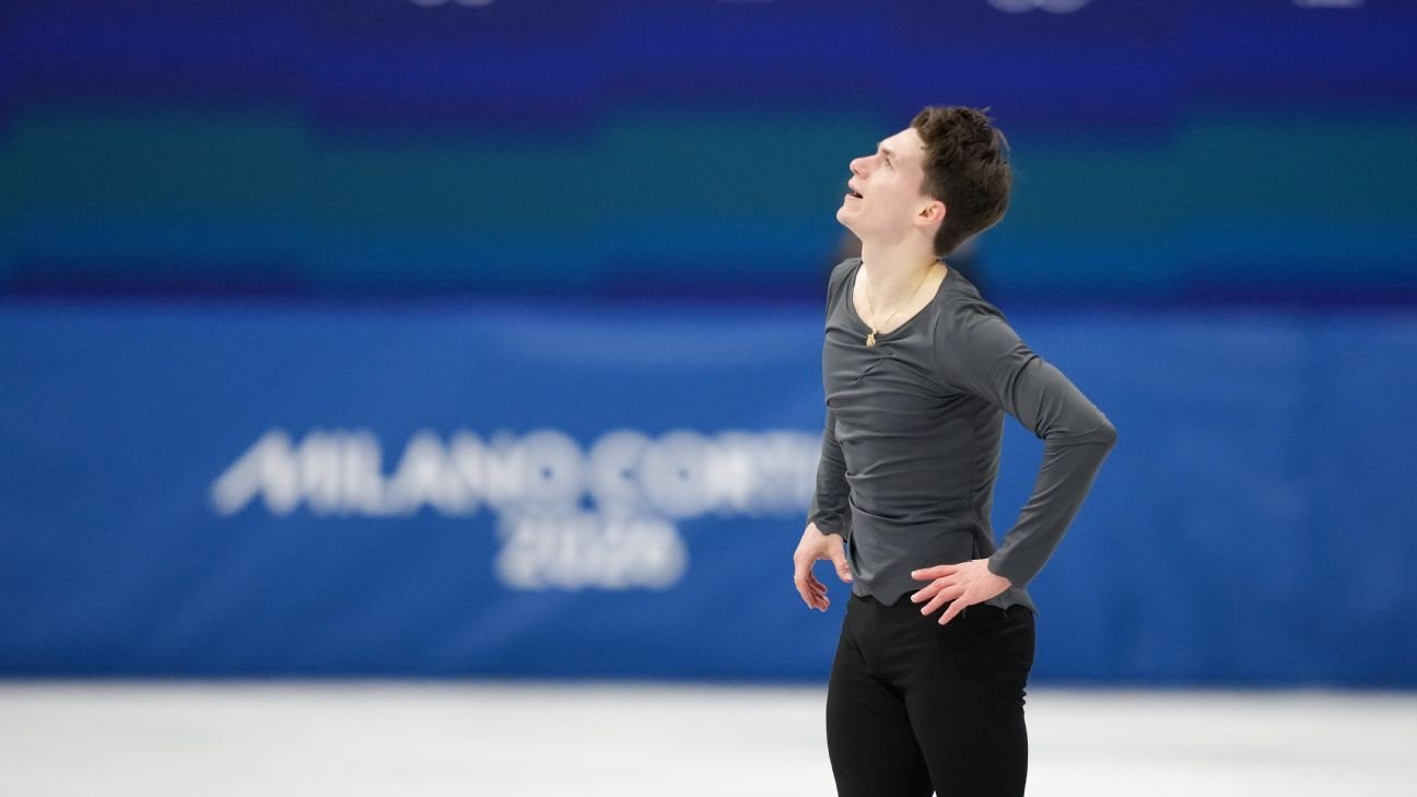 Maxim Naumov honors late parents with Olympic skate