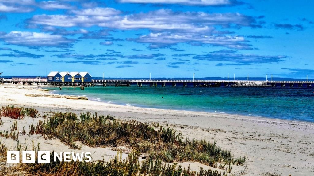 'Superhuman' teen swims hours to save family stranded off Australian coast