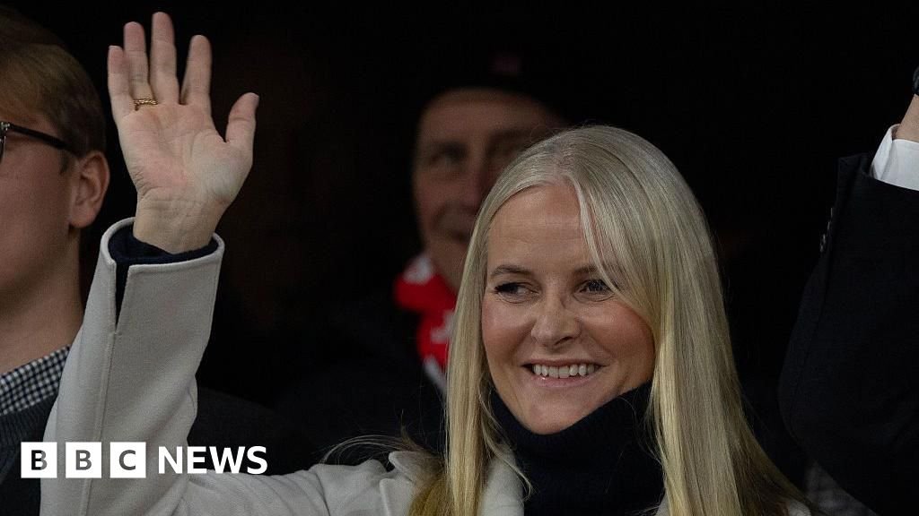 Norway’s PM agrees crown princess had ‘poor judgement’ over Epstein links