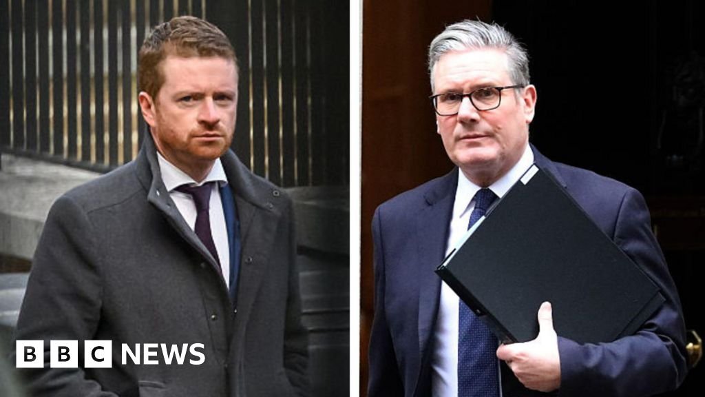 PM's chief aide McSweeney quits over Mandelson row